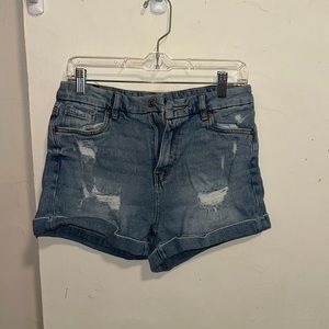 Denim distressed shorts!